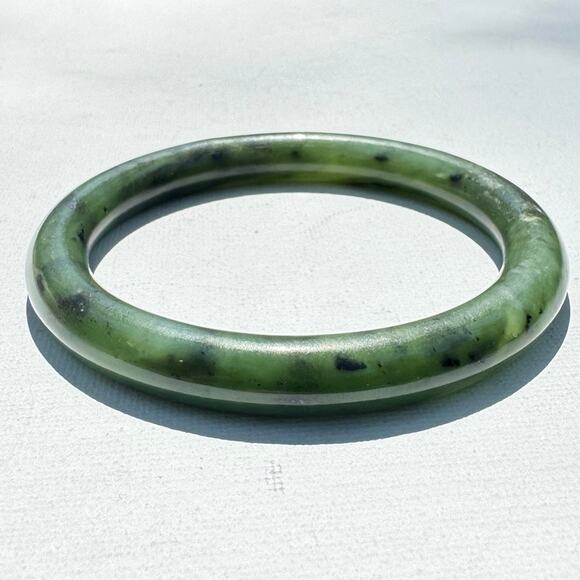 Vintage Jade Bangle  Bracelet Estate - 207 carats - Picture 1 of 15